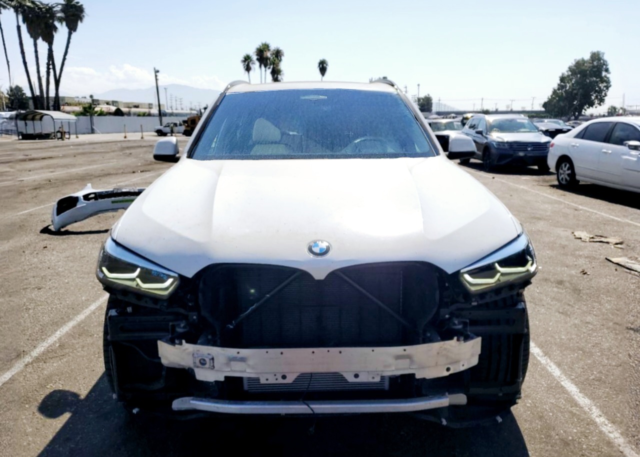 BMW X5 2019 WHITE vin: 5UXCR6C00LLL75275